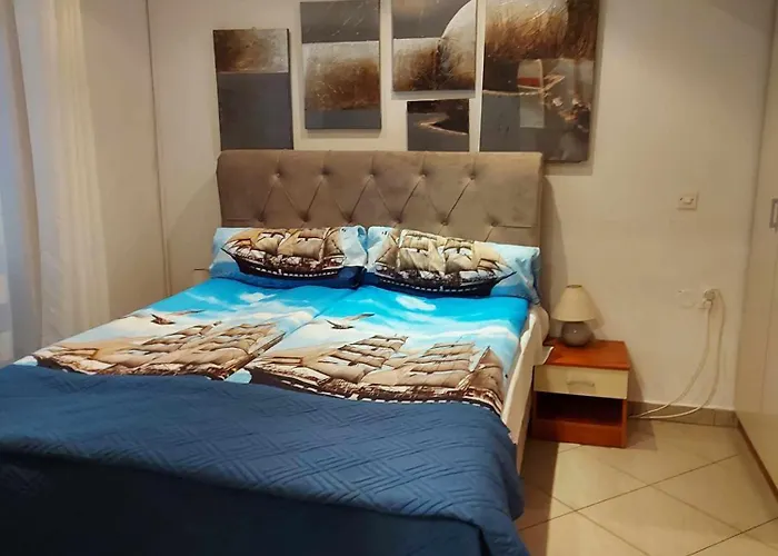 Vila Zlata Пунат