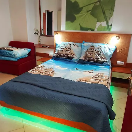 Apartment Zlata *